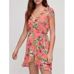 Aritzia Sunday Best Savoy Wrap‎ Floral Dress Coral Pink Tropical Mini Size 2